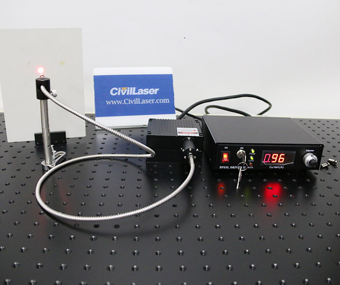 671nm 5000mW ファイバー結合レーザー 赤色レーザーシステム CW/TTL/アナログ変調